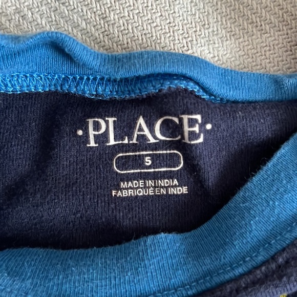 Boys glow in the dark shark pajama set - Picture 4 of 4